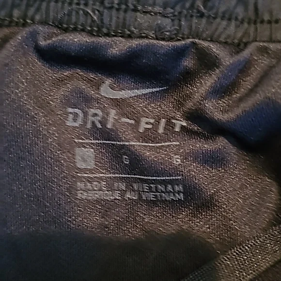 3 Nike and Under Armour shorts - Picture 3 of 6